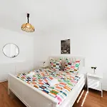 Am Geiseltalsee Apartment